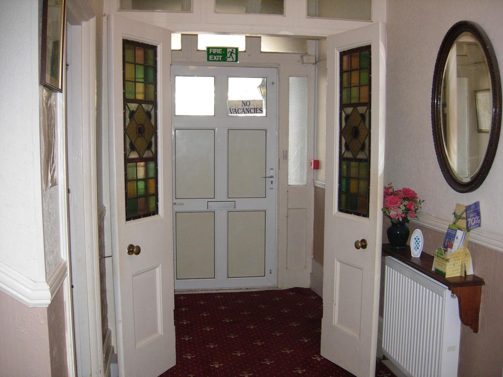Longfield Guest House دوفر المظهر الخارجي الصورة