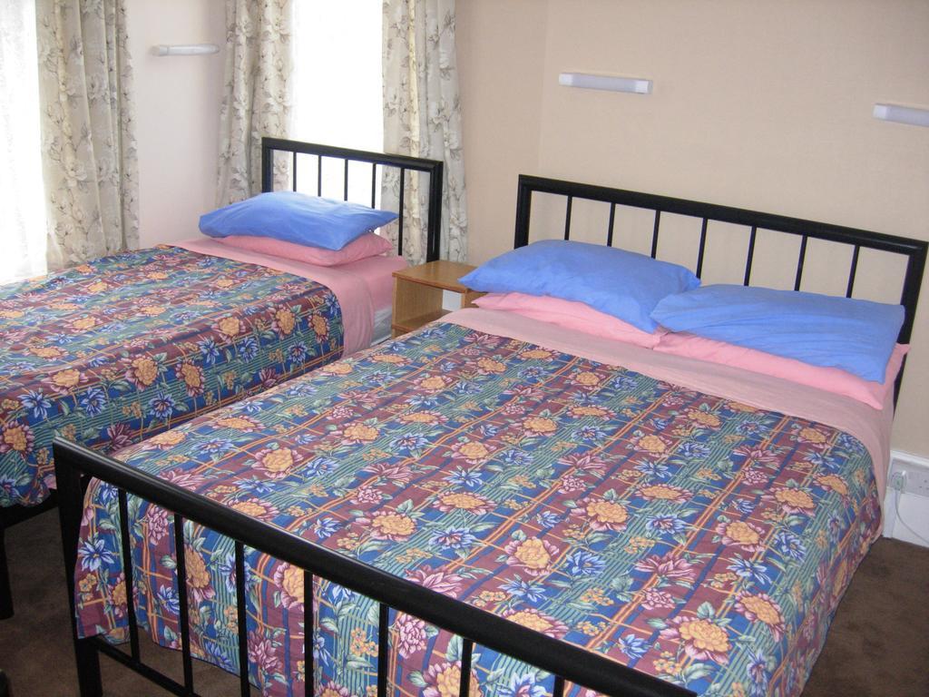 Longfield Guest House دوفر الغرفة الصورة